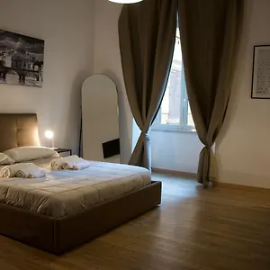 Lavinia In Trastevere , Rome Italy